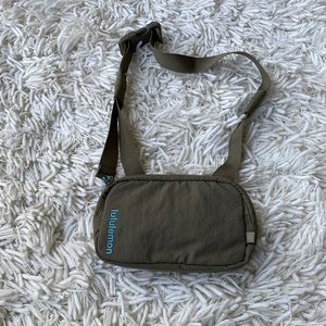 Lululemon Everywhere Mini Belt Bag in Carob Brown Green.